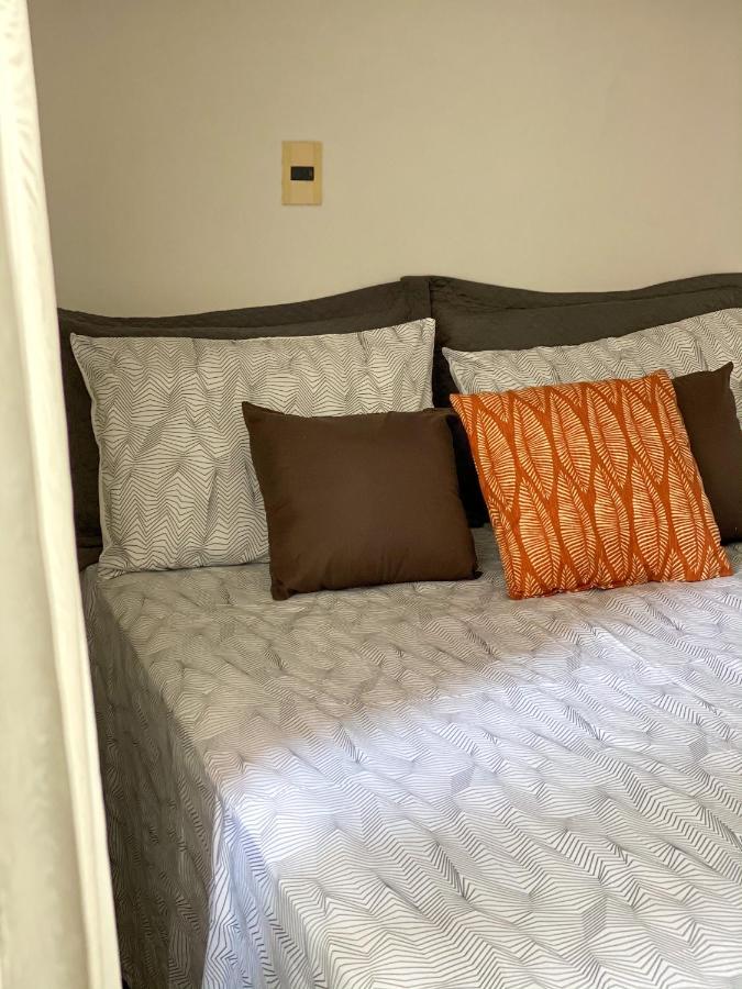 Rosenhaus - Homeclub Apto Grande Com Smartv Cozinha Joinville